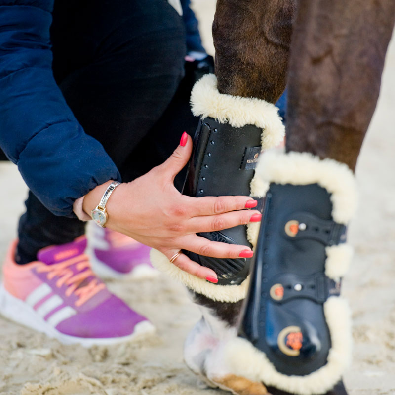 Kentucky Horsewear Sheepskin Elastic Tendon Boots 2 Kentucky Horsewear Sheepskin Elastic Tendon Boots - Image 2