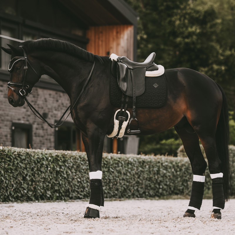 Kentucky Horsewear Sheepskin Short Girth 3 Kentucky Horsewear Sheepskin Short Girth - Image 3