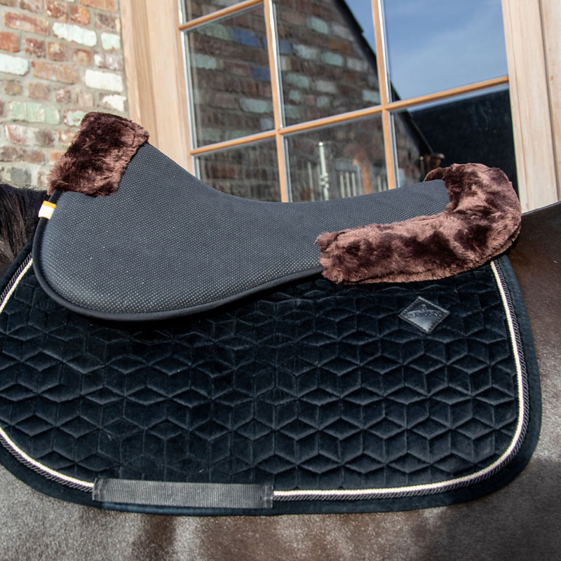 Kentucky Anatomic Sheepskin Half Pad 1 Kentucky Anatomic Sheepskin Half Pad Brown