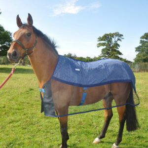 AeroChill Horse Cooling Rug 1
