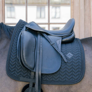 Saddle Pad Metal Chain Dressage Black 1