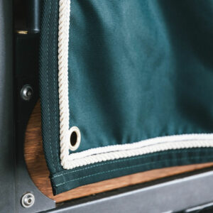 Kentucky Stable Curtain Classic Short