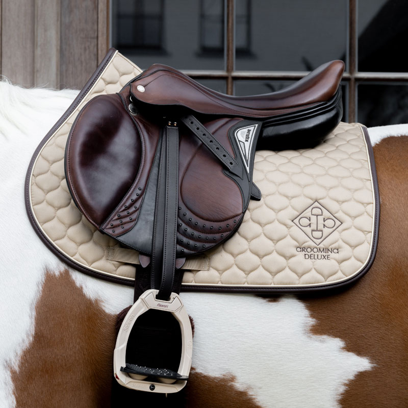 Grooming Deluxe Saddle Pad Jumping 1 Grooming Deluxe Saddle Pad Show Jump