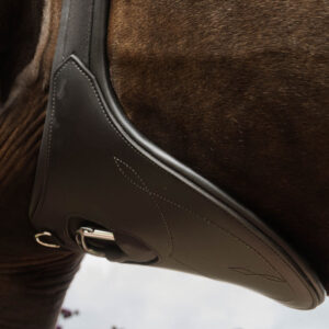 Anatomic Stud Girth Black