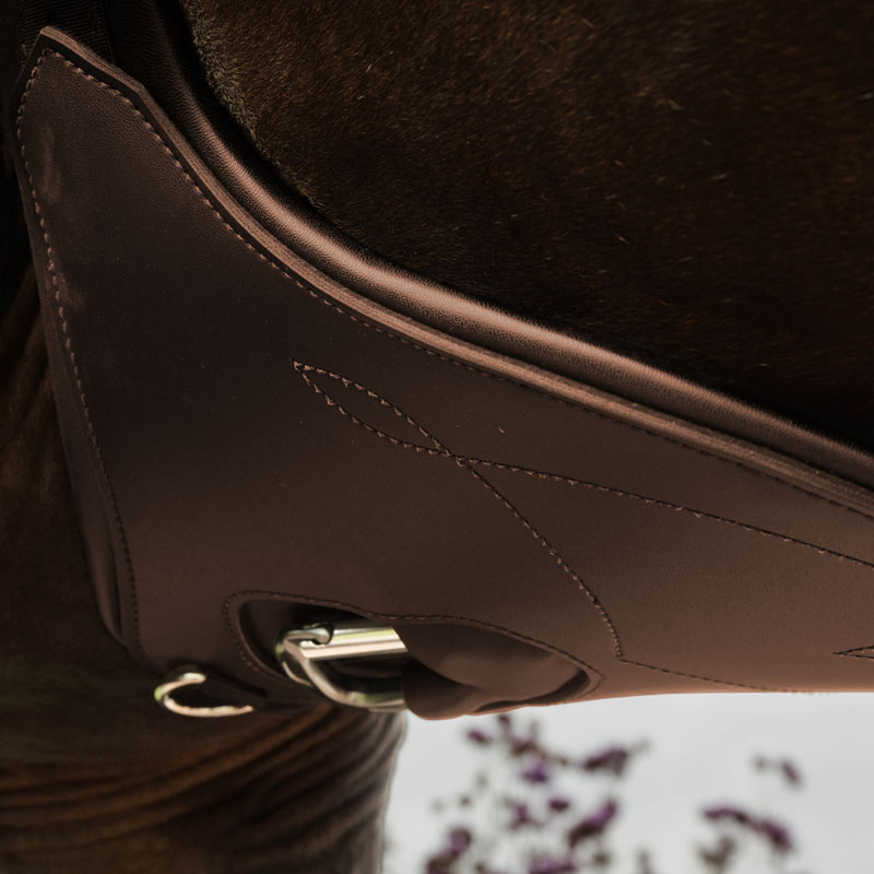 Kentucky Horsewear Anatomic Stud Girth 2 Kentucky Horsewear Anatomic Stud Girth - Image 2