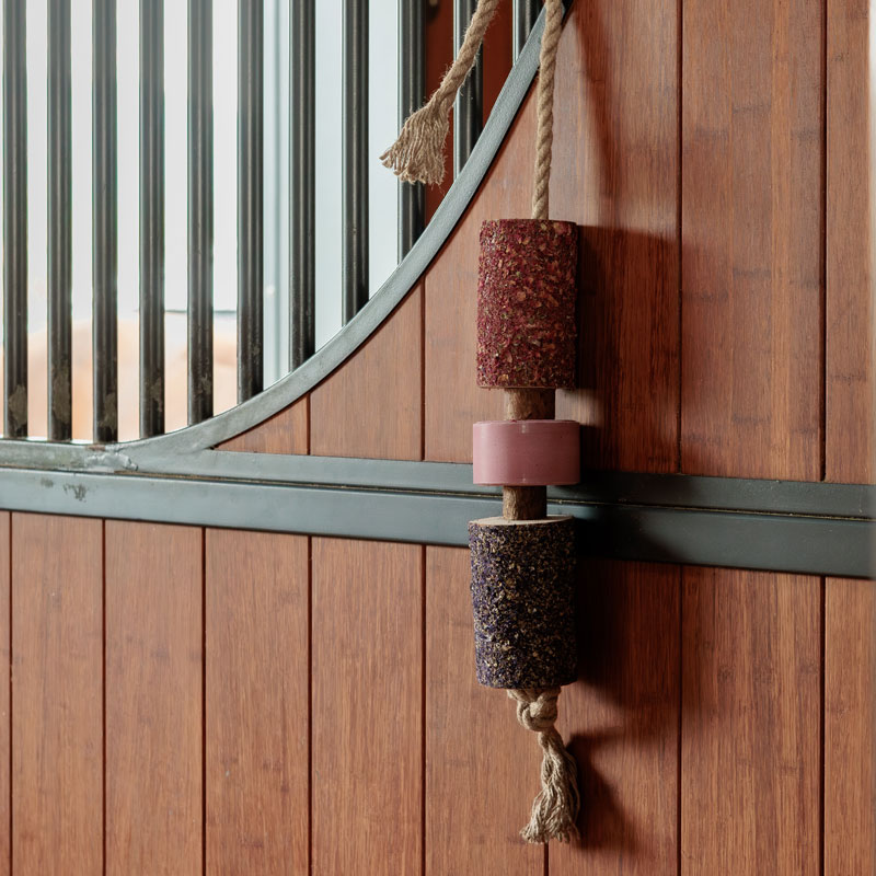 Wooden Relax Horse Toy with Salt Lick - Sammy 2 Wooden Relax Horse Toy with Salt Lick - Sammy - Image 2