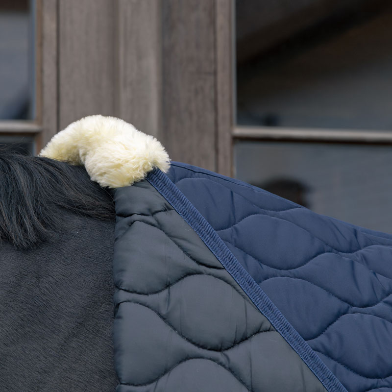 Kentucky Horsewear Stable Rug Wave 160g 5 Kentucky Horsewear Stable Rug Wave 160g - Image 5