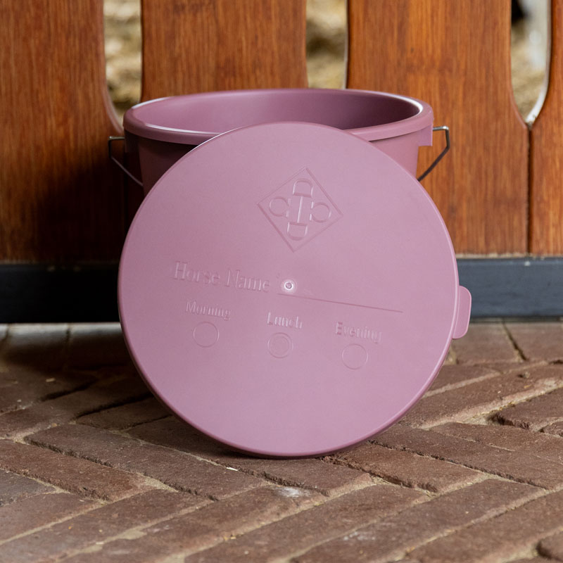 Grooming Deluxe Bucket with Lid 5ltr 1 Grooming Deluxe Bucket with Lid 5ltr