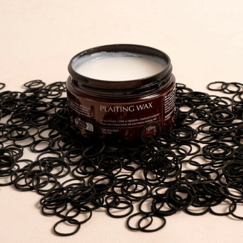 Grooming Deluxe Plaiting Wax 72132 with plaiting bands