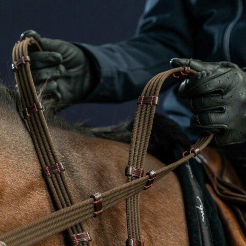 New English 5/8″ Web Reins With 9 Leather Loops NE05K